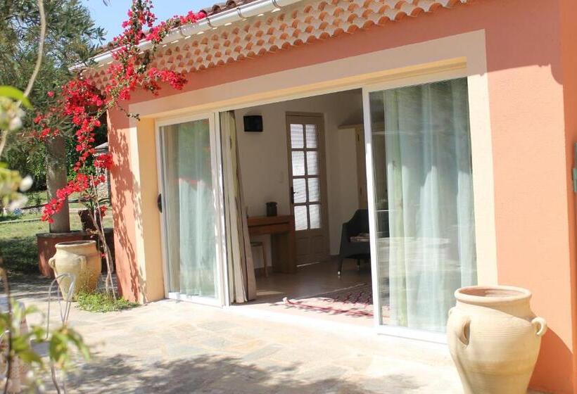 اتاق استاندارد با تراس, Chambres D Hôtes Le Clos Des Oliviers