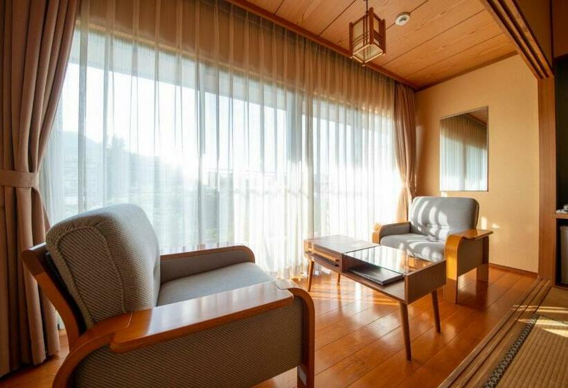 Quarto Estandar Banheiro Compartilhado, Hana No Shizuku