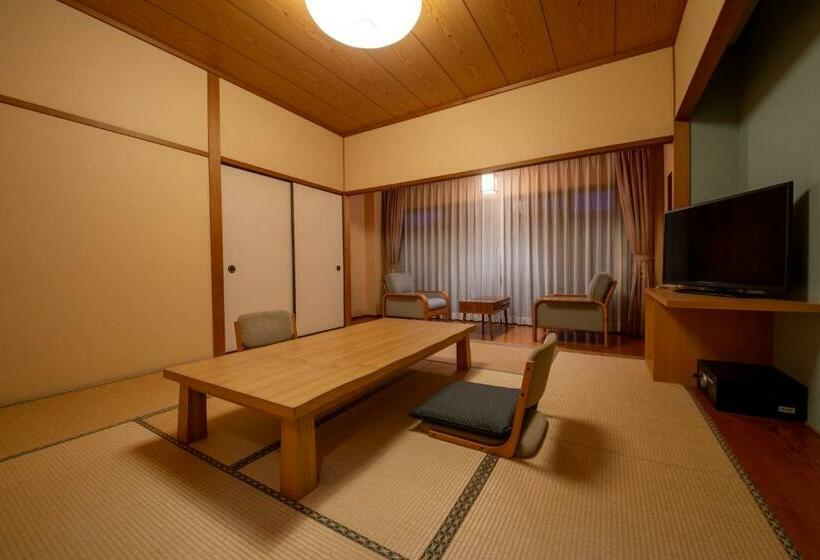 Quarto Estandar Banheiro Compartilhado, Hana No Shizuku