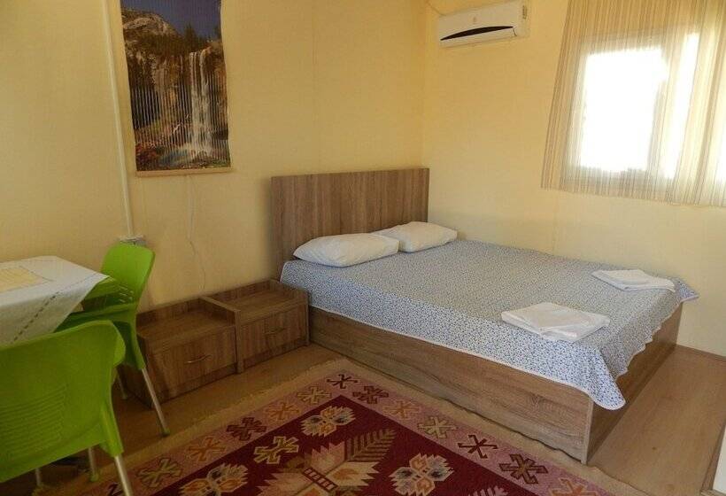 بانگلوی استاندارد, Koru Beach Club