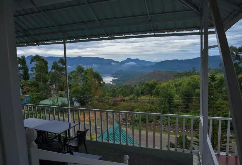 キングサイズベッドのスタンダードルーム, Lakezone Holiday Resort