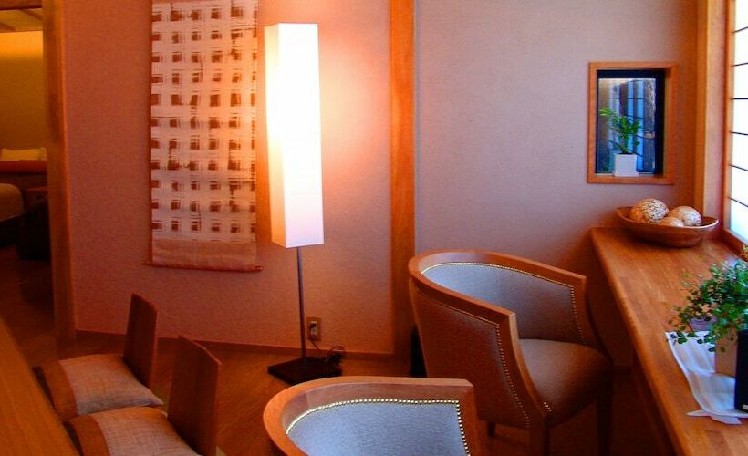 豪华套房, Miyako