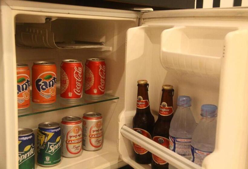 اتاق خانوادگی, Parent Heritage Angkor Villa