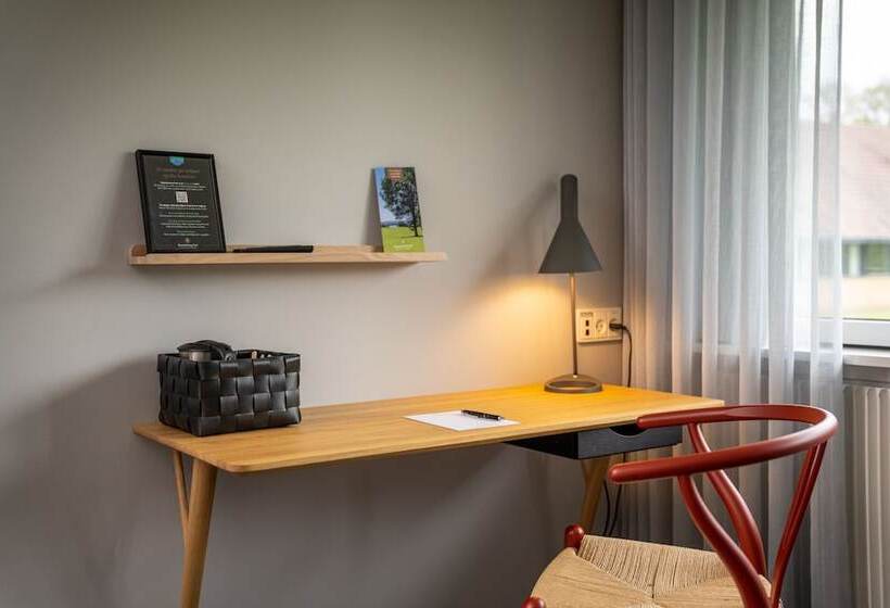 スタンダードシングルルーム, Skanderborg Park