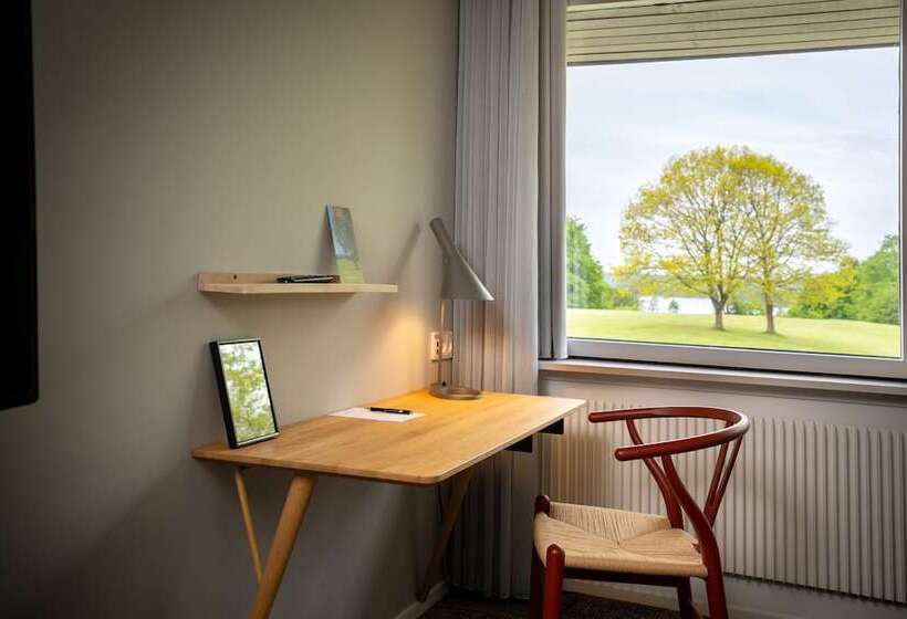 スタンダードシングルルーム, Skanderborg Park