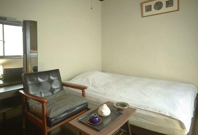 غرفة إقتصادية, Takeyaso Ryokan