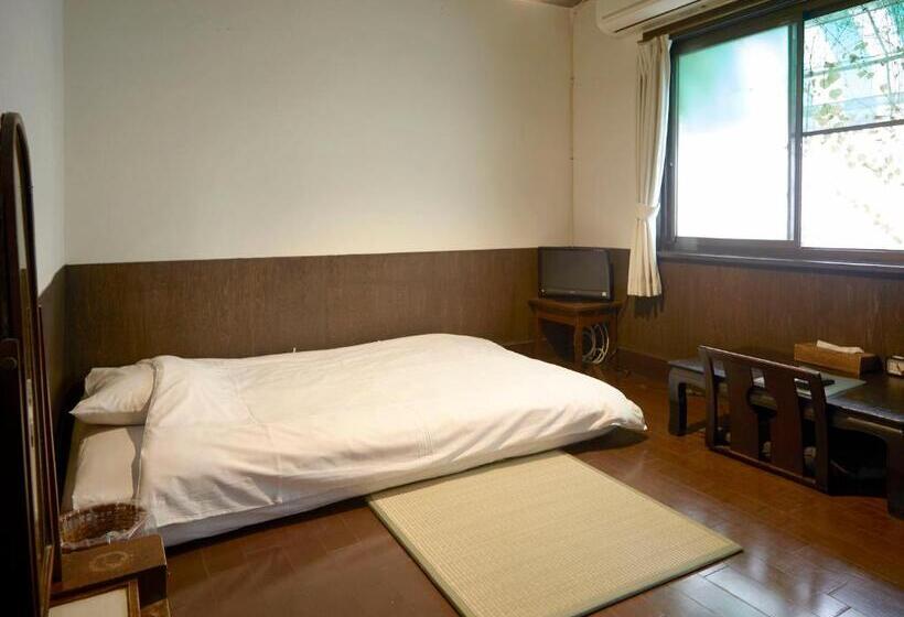 이코노미 룸, Takeyaso Ryokan