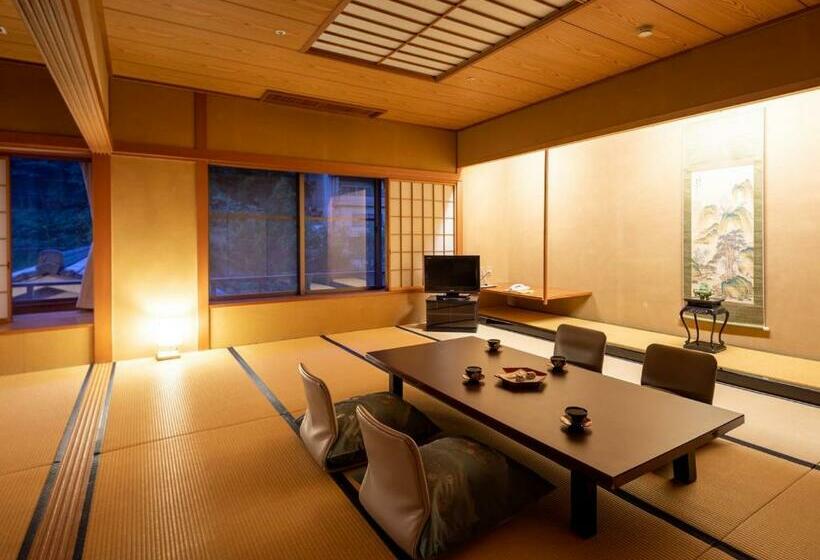 高级大房间, Tamai Bekkan