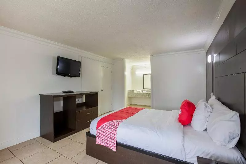 スタンダードルーム, Travelodge By Wyndham Baton Rouge East