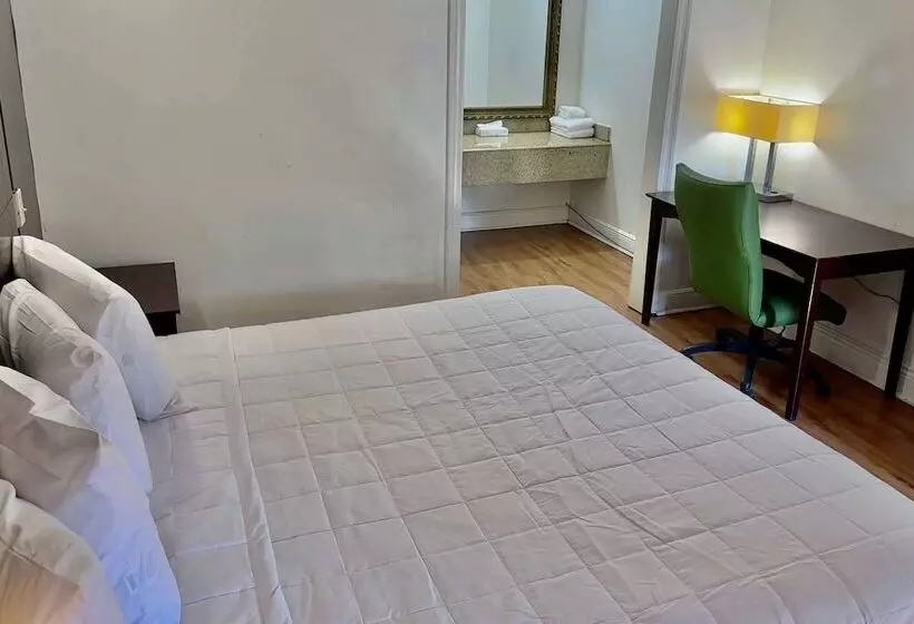 スーペリアールーム, Travelodge By Wyndham Baton Rouge East