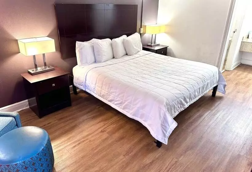 スーペリアールーム, Travelodge By Wyndham Baton Rouge East