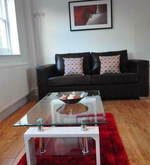 Апартаменты 2 Спальни, Andover Apartments