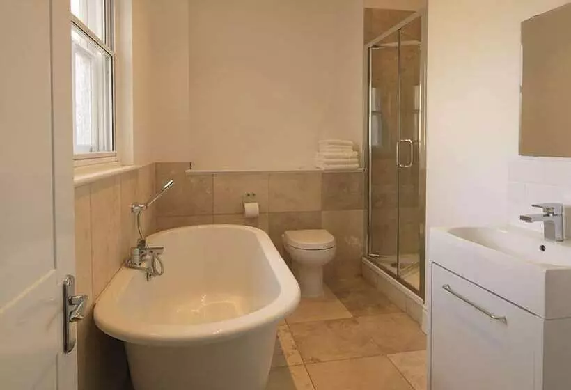 ２ベッドルームアパートメント, Andover Apartments