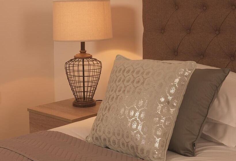 شقة غرفة واحدة, Andover Apartments