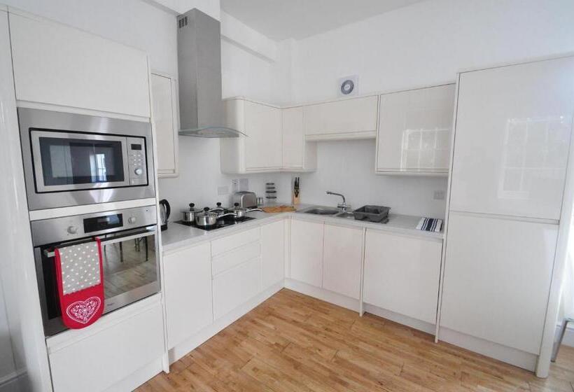 带2个卧室的公寓, Andover Apartments