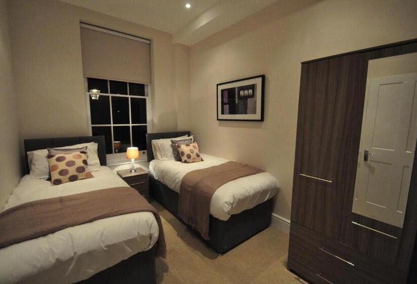 شقة غرفتين, Andover Apartments