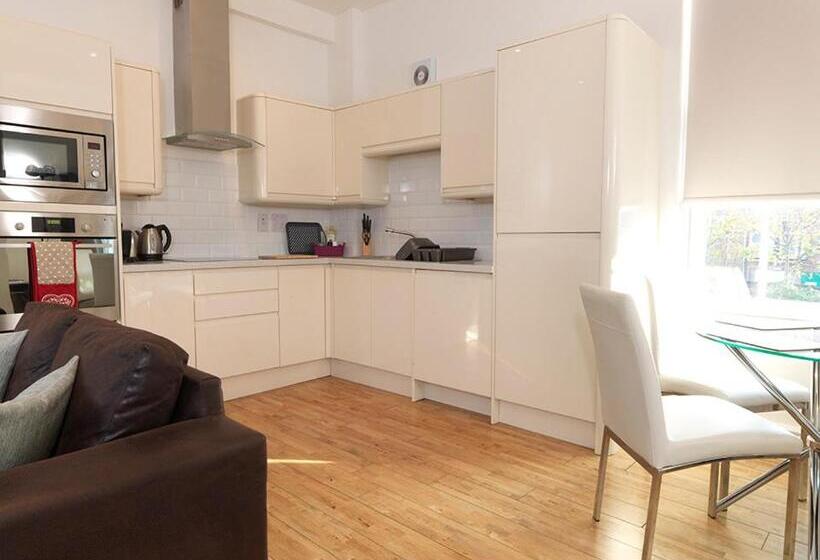 带2个卧室的公寓, Andover Apartments