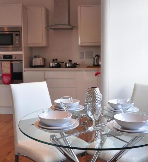 Апартаменты 2 Спальни, Andover Apartments