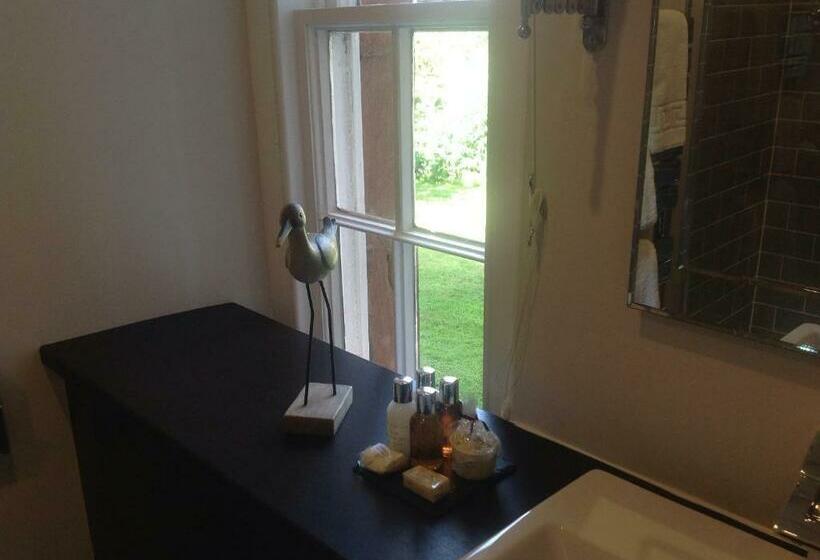 غرفة قياسية سرير كينج, The Factor's House