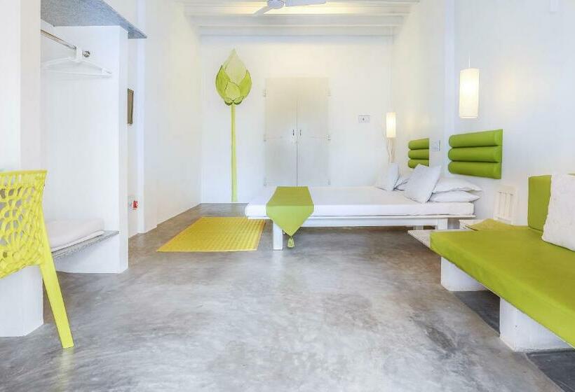 Deluxe Kamer, Itsy Hotels Red Lotus Heritage, Promenade Beach