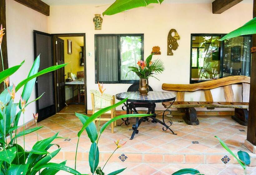 דירת חדר, Casamar Suites