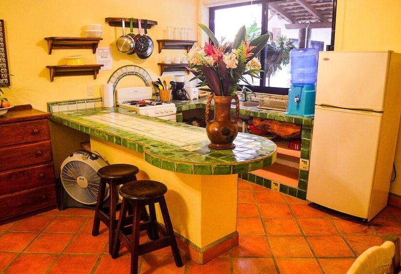 סטודיו קלאסי, Casamar Suites