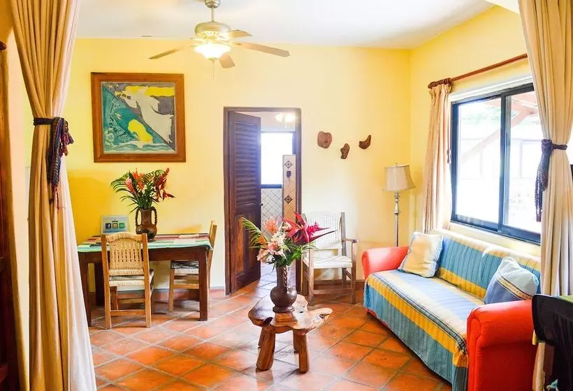 استودیوی لوکس, Casamar Suites