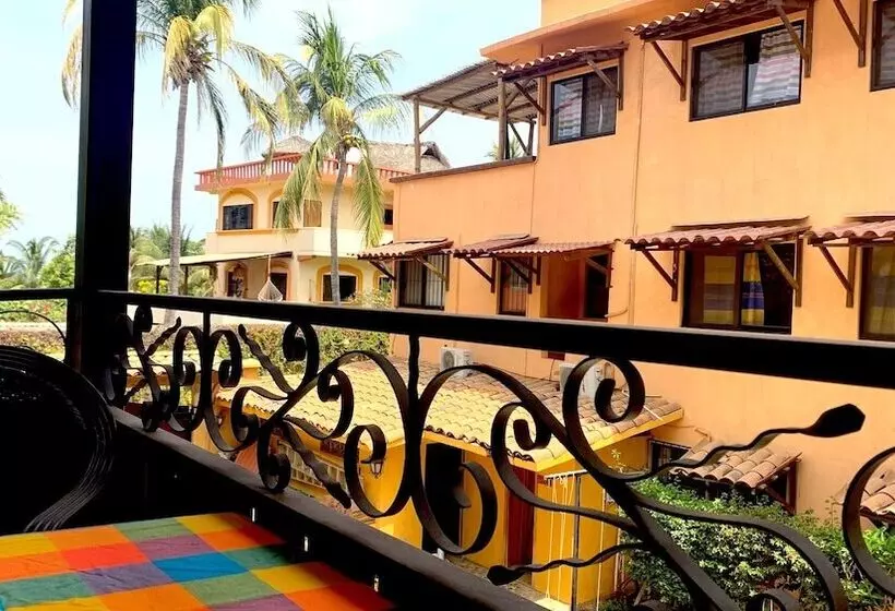 استودیوی استاندارد, Casamar Suites