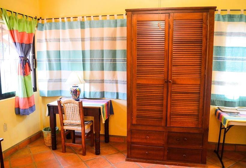 דירת חדר נוף לגינה, Casamar Suites