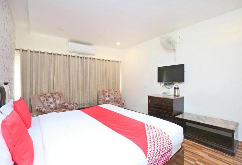 Pokój Deluxe, Akashdeep 22