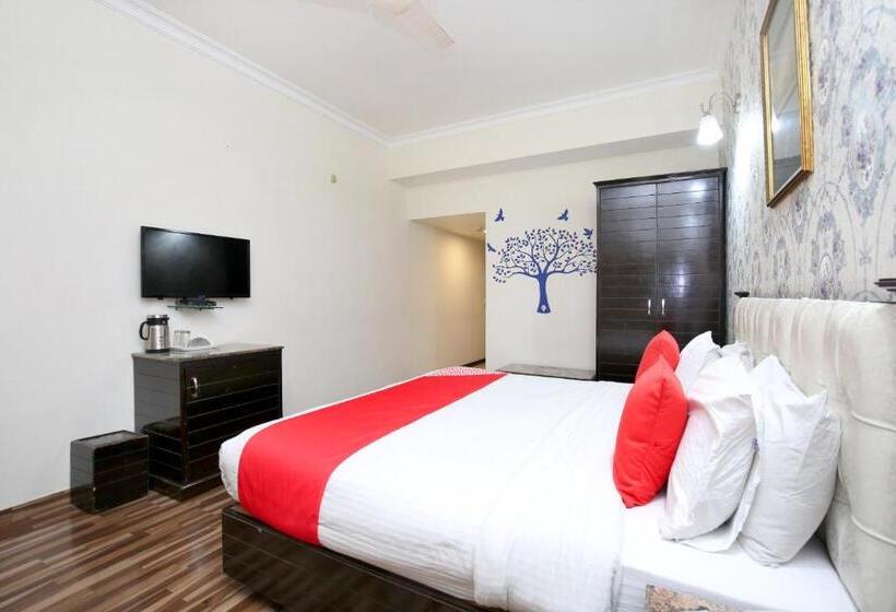 Pokój Deluxe, Akashdeep 22