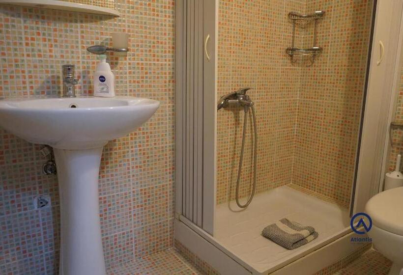 テラス付きシングルルーム, Atlantis