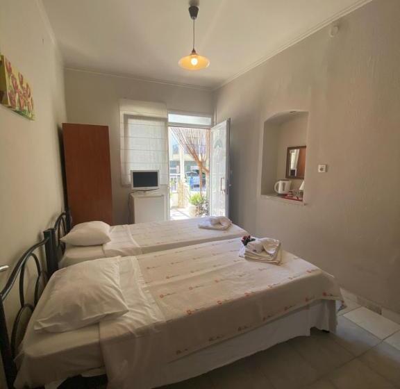 エコノミールーム, Atlantis