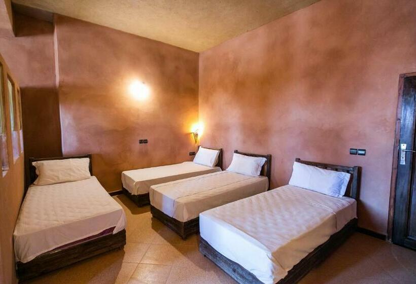 Четырехместный Номер Стандарт, Auberge Sahara