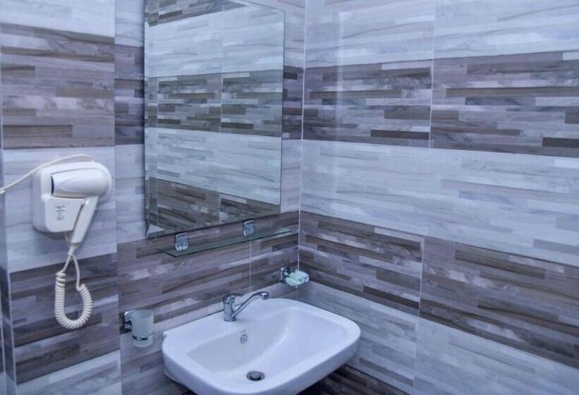 家庭间, Ceylon Sea