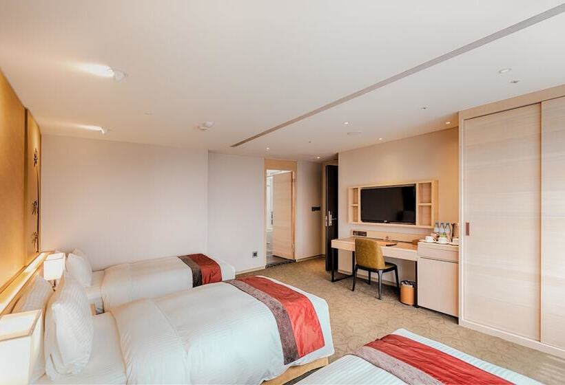 اتاق لوکس سه تخته, Green World Grand Nanjing