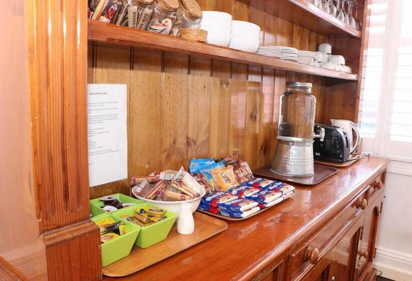 استودیو استاندارد با بالکن, Glasgow Arms Hotel Ultimo