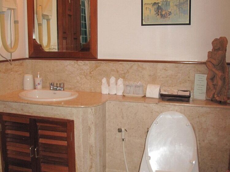 جناح, Grand Villa La Perla