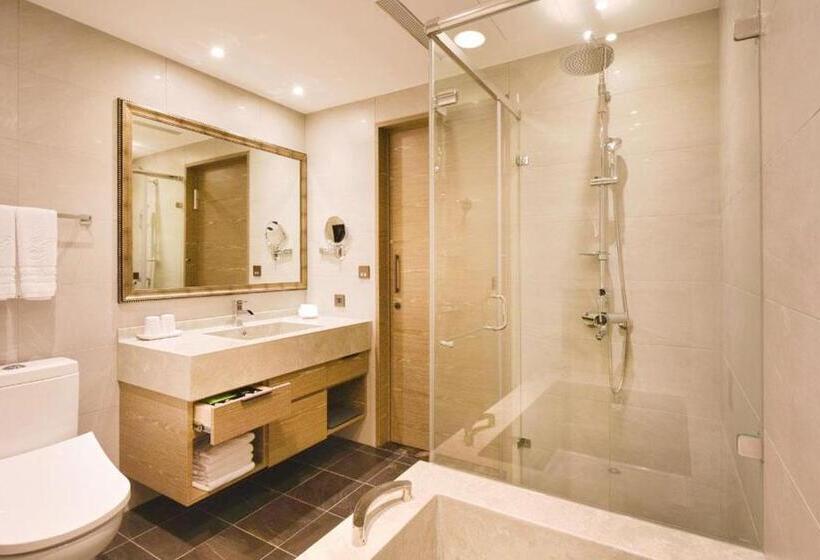 اتاق سوپریور با تخت بزرگ, Green World Grand Nanjing