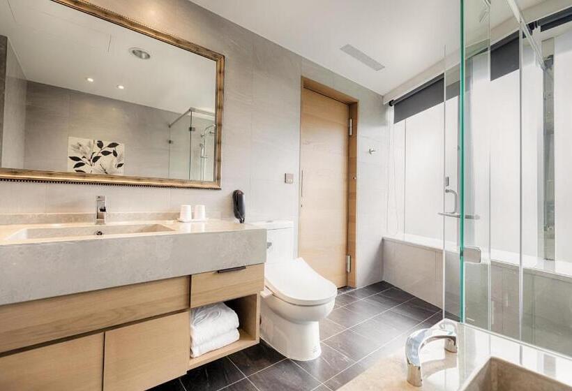 اتاق سوپریور با تخت بزرگ, Green World Grand Nanjing