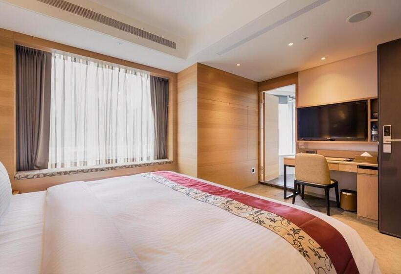 اتاق سوپریور با تخت بزرگ, Green World Grand Nanjing