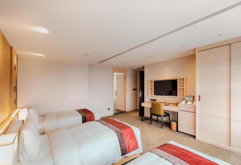 اتاق لوکس سه تخته, Green World Grand Nanjing