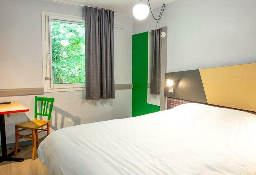 Номер Стандарт Вид на Сад, Greet Hôtel Annecy Cran Gevrier