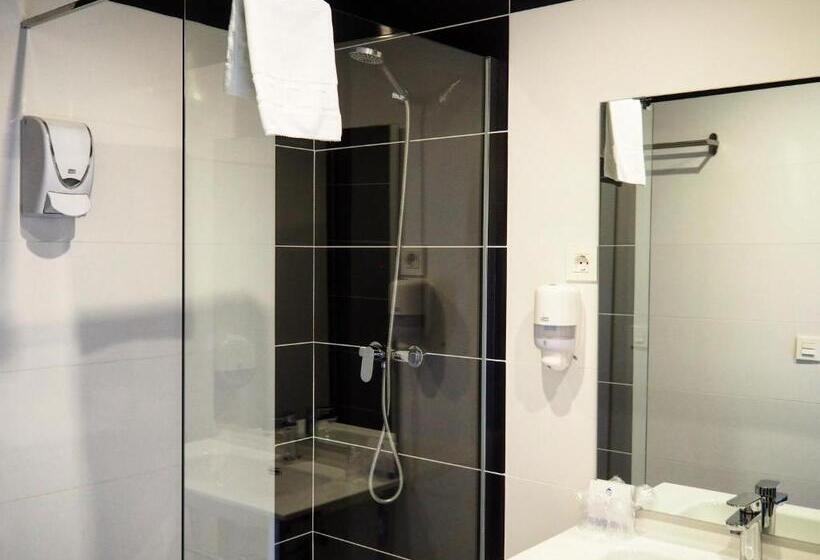 اتاق استاندارد یک نفره, Humanes