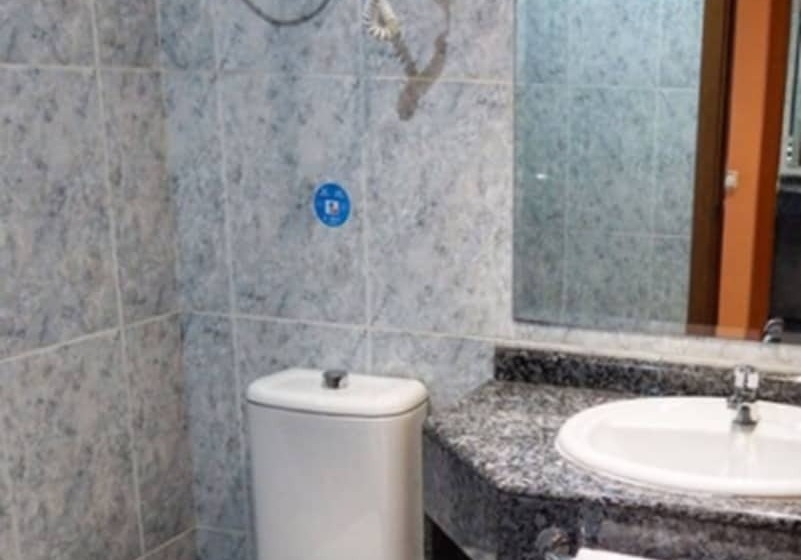 اتاق استاندارد, Humanes