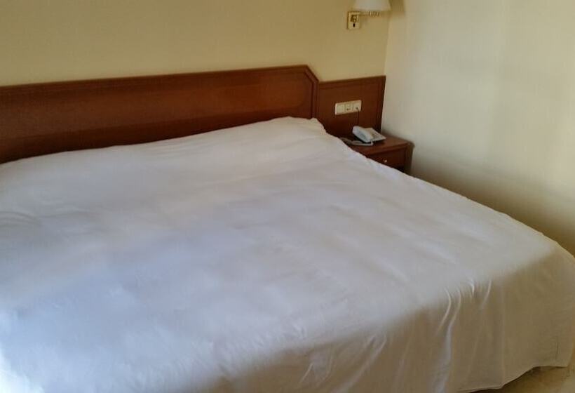 اتاق استاندارد, Humanes