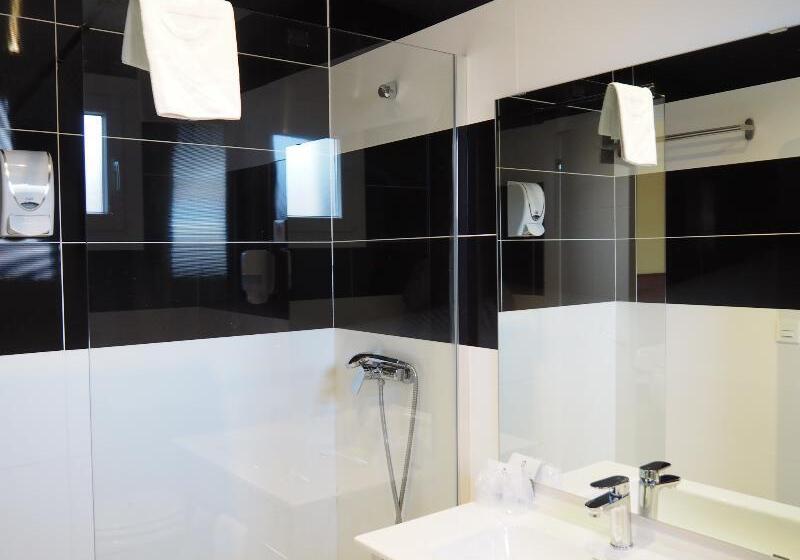 اتاق استاندارد, Humanes