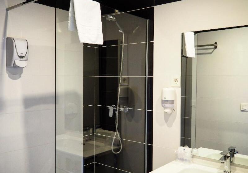 اتاق استاندارد, Humanes