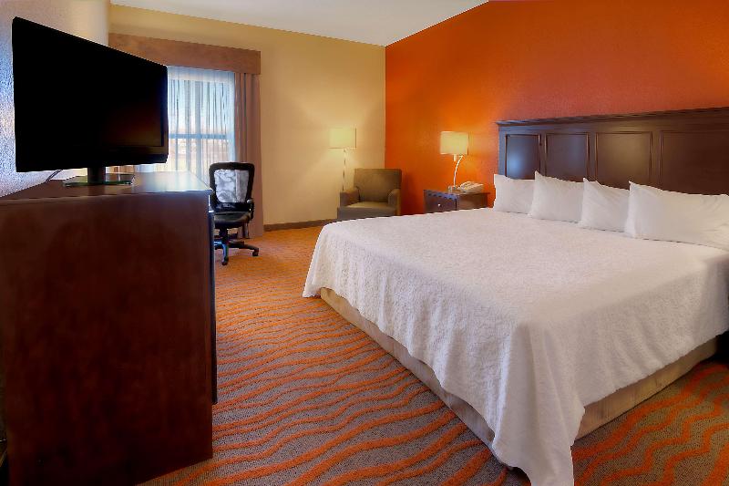 اتاق ساده سه‌ نفره, Humanes