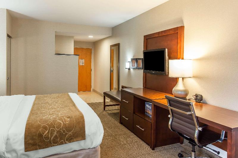 اتاق استاندارد سه نفره, Humanes